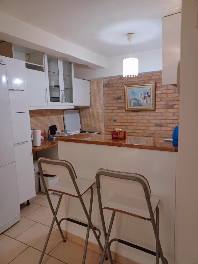 Varkiza Seaside Apts ภายนอก รูปภาพ